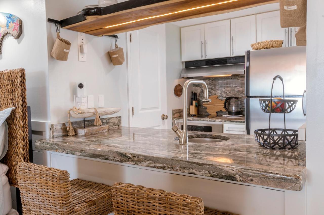 Stunning Ocean Views Steps From The Beach With Pool! Fabulous 4Th Floor Studio! ニュー・スマーナ・ビーチ エクステリア 写真