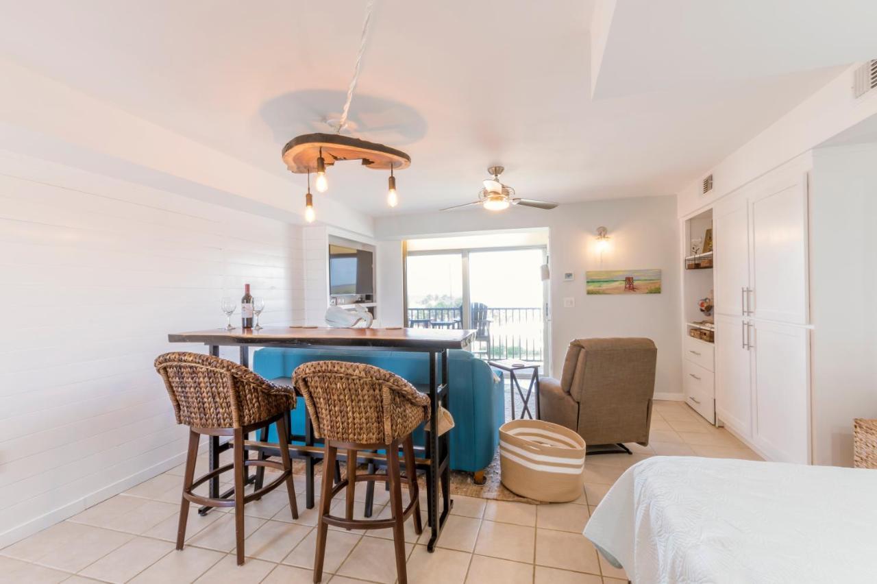 Stunning Ocean Views Steps From The Beach With Pool! Fabulous 4Th Floor Studio! ニュー・スマーナ・ビーチ エクステリア 写真